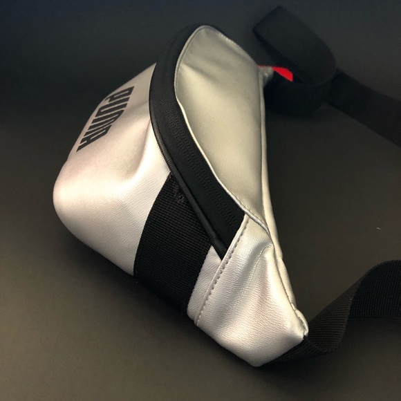 PUMA Women's Evercat Royale Hip Sack Silver - Picture 4 of 6